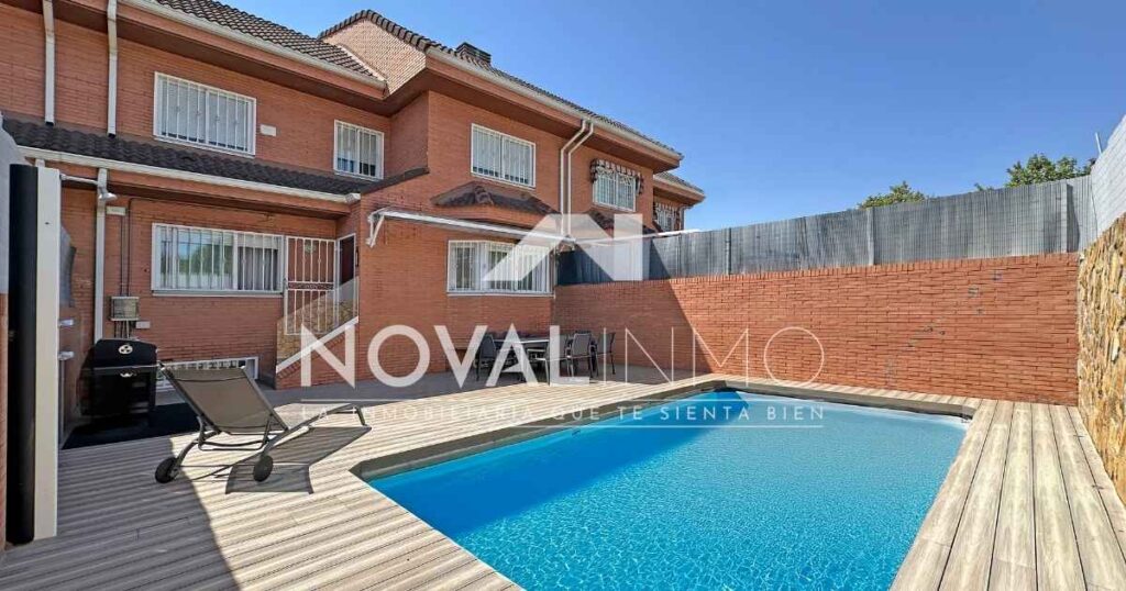 Propiedades 14 Chalet adosado en parla con piscina privada
